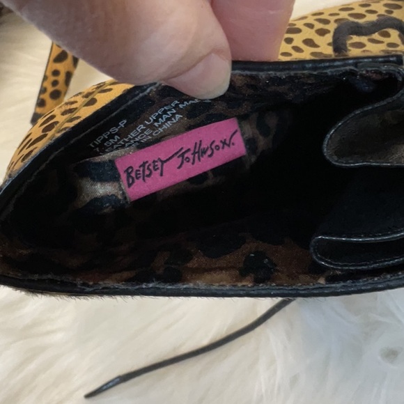 💕2/$20💕Betsey Johnson Cheetah Print Boots NWOT Size 7.5 - Picture 10 of 12
